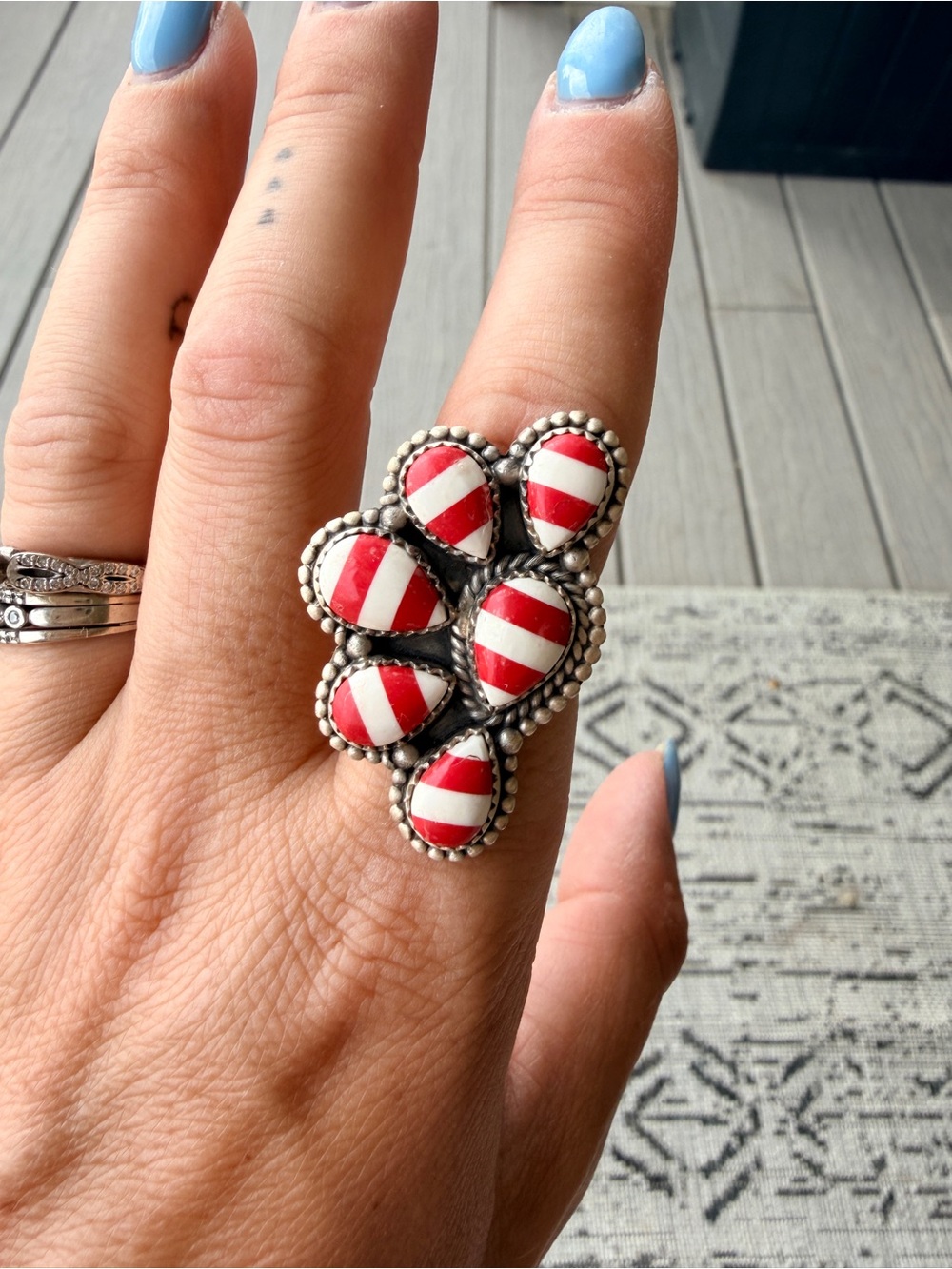 Candy Cane Teardrop Half Cluster Ststement Ring - Picture 3 of 3